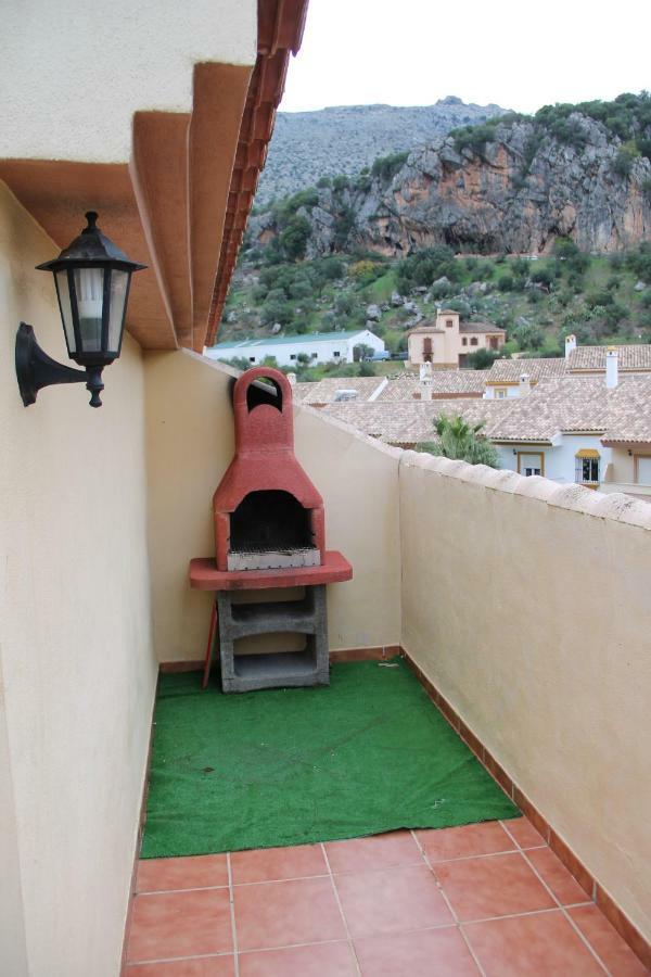 Casa Estacion De Benaojan Vila Exterior foto